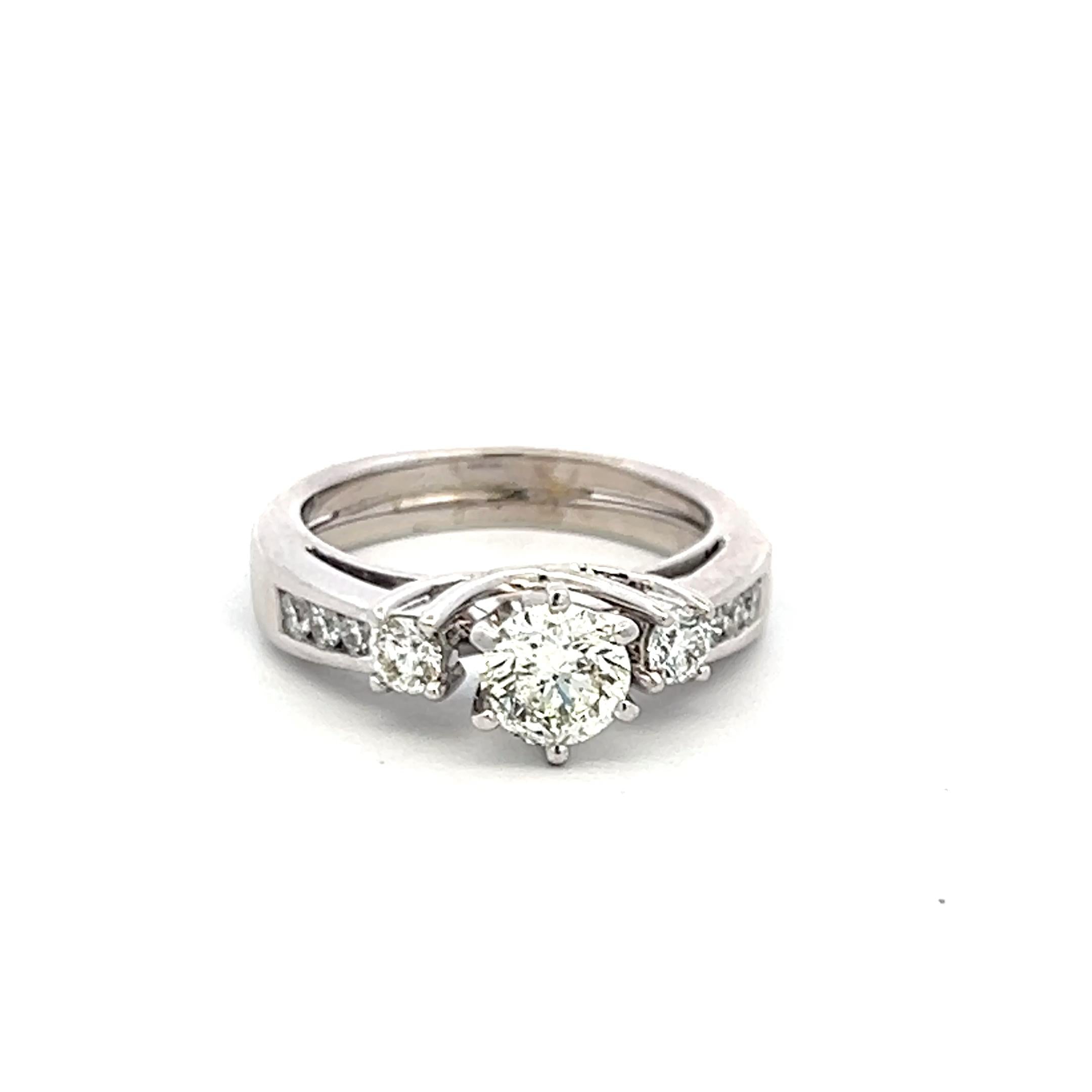 Vintage 14K White Gold Engagement Ring with 0.8 Carat Round Diamonds Size 4