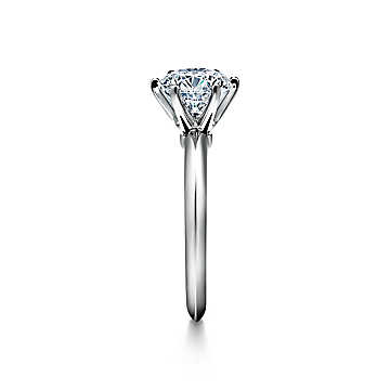 Tiffany & Co 0.60 Carat Round Brilliant G VVS1 Diamond Platinum Engagement Ring