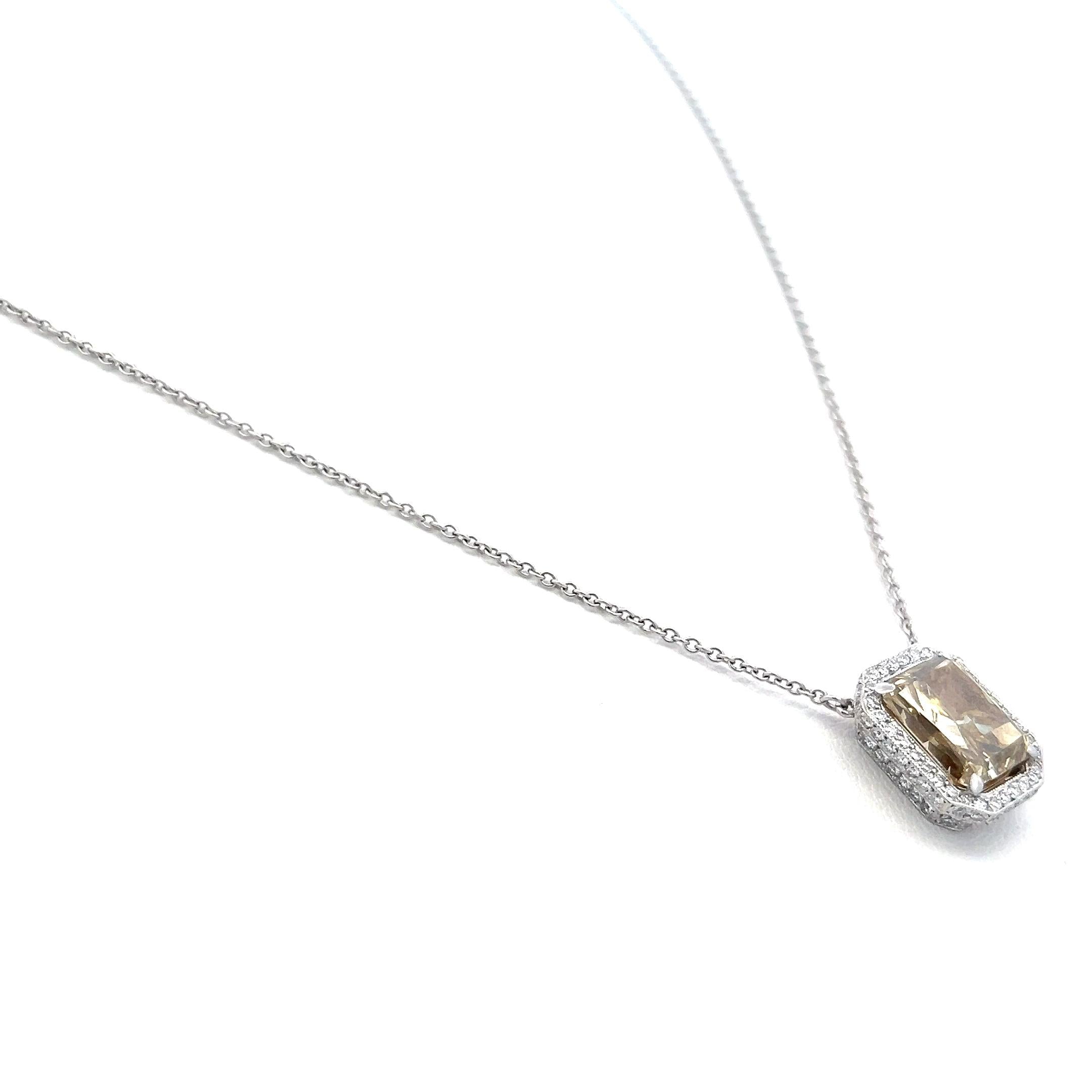 Platinum Pendant Necklace with 3.36ct Round & Radiant Cut Diamonds FDBY-SI1 GIA