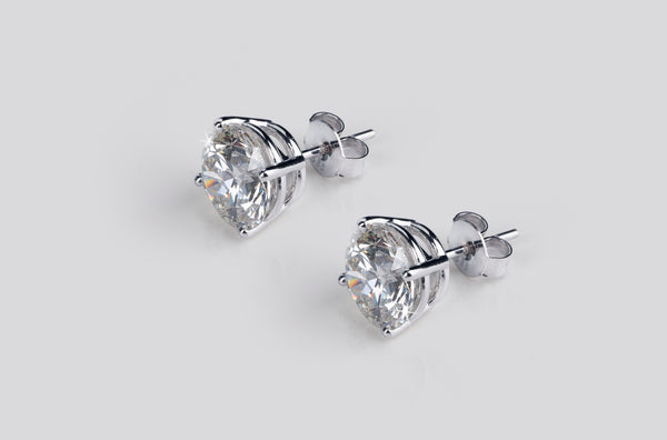 Lab-Grown 1.60 Carat Round F-VS2 Diamond 18K White Gold Studs Earrings