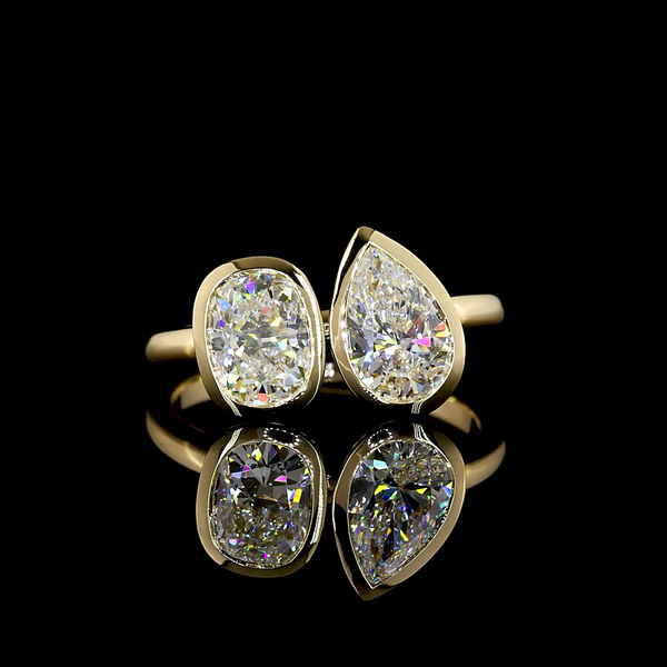 Lab-Grown 2.03 Carat Pear E-VS1 Diamond 14K Yellow Gold Toi Et Moi Ring