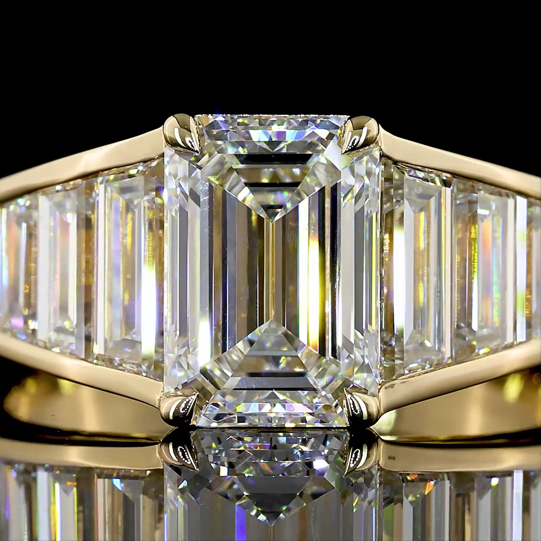 Lab-Grown 4.45 Carat Emerald E-VS Diamond 14K Yellow Gold Special Ring