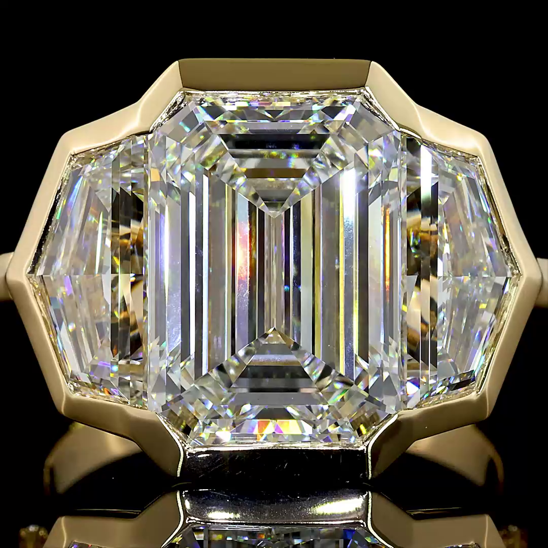 Lab-Grown 8.86 Carat Emerald E-VS1 Diamond 14K Yellow Gold 3 Stones Ring