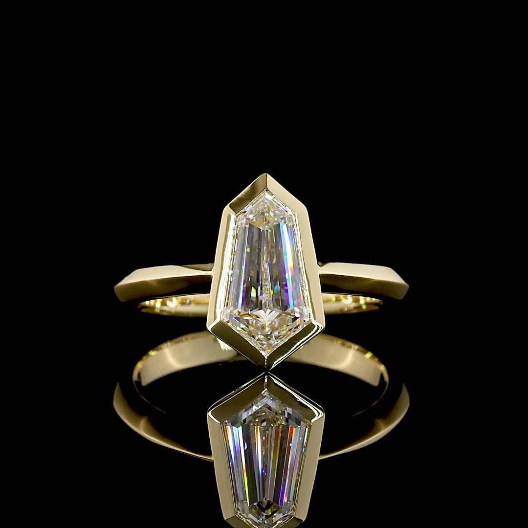 Lab-Grown 1.54 Carat Kite E-VS1 Diamond 14K Yellow Gold Solitaire Ring