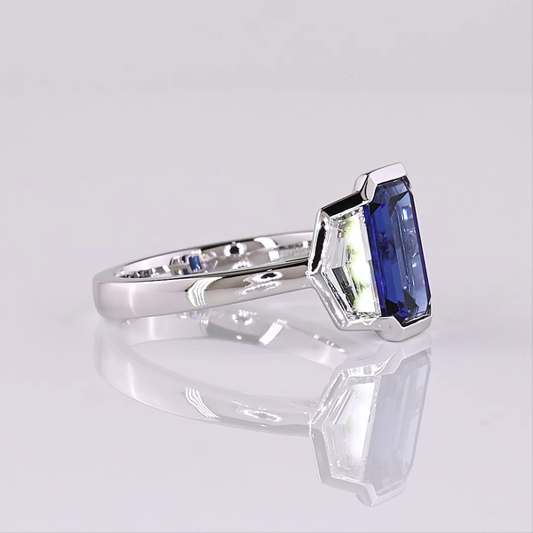 Lab-Grown 1.06 Carat Emerald -VS1 Diamond 14K White Gold 3 Stones Ring