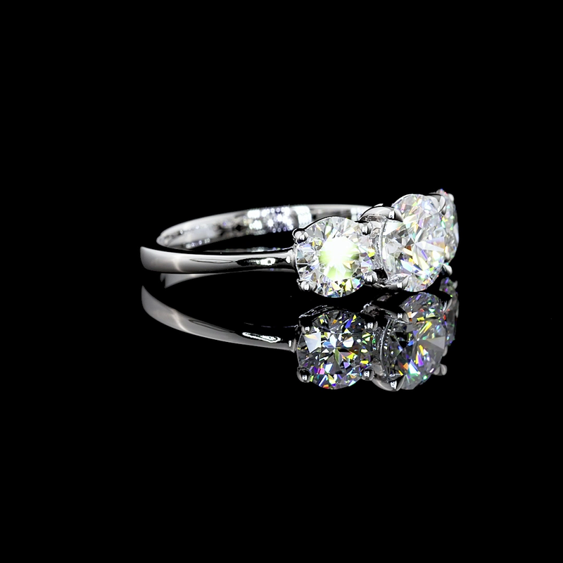 Lab-Grown 1.57 Carat Round D-VS1 Diamond Platinum 3 Stones Ring