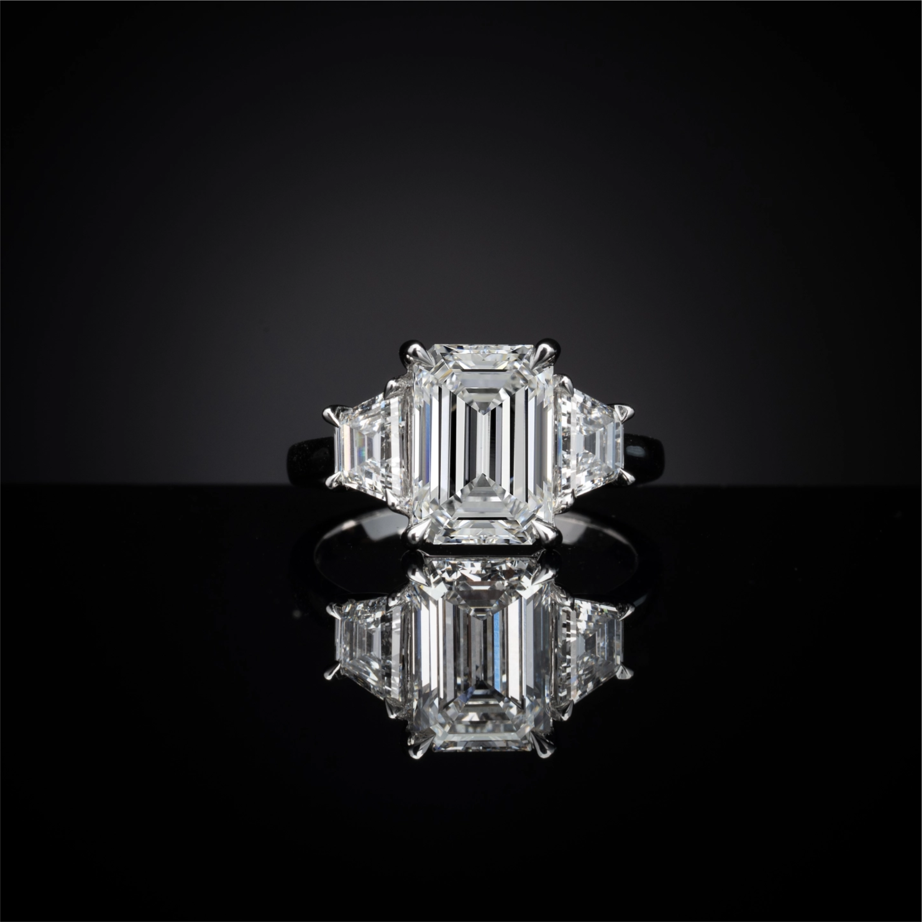 Lab-Grown 1.6 Carat Emerald E-F-VVS2 Diamond Platinum Three Stones Ring
