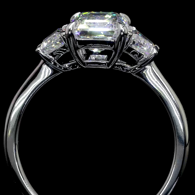 Lab-Grown 1.37 Carat Emerald E-VS2 Diamond Platinum 3 Stones Ring