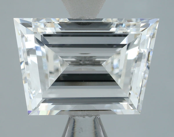 Lab-Grown 2.01 Carat Trapezoid Shape Diamond color E Clarity VVS2, precious stones, engagement diamonds