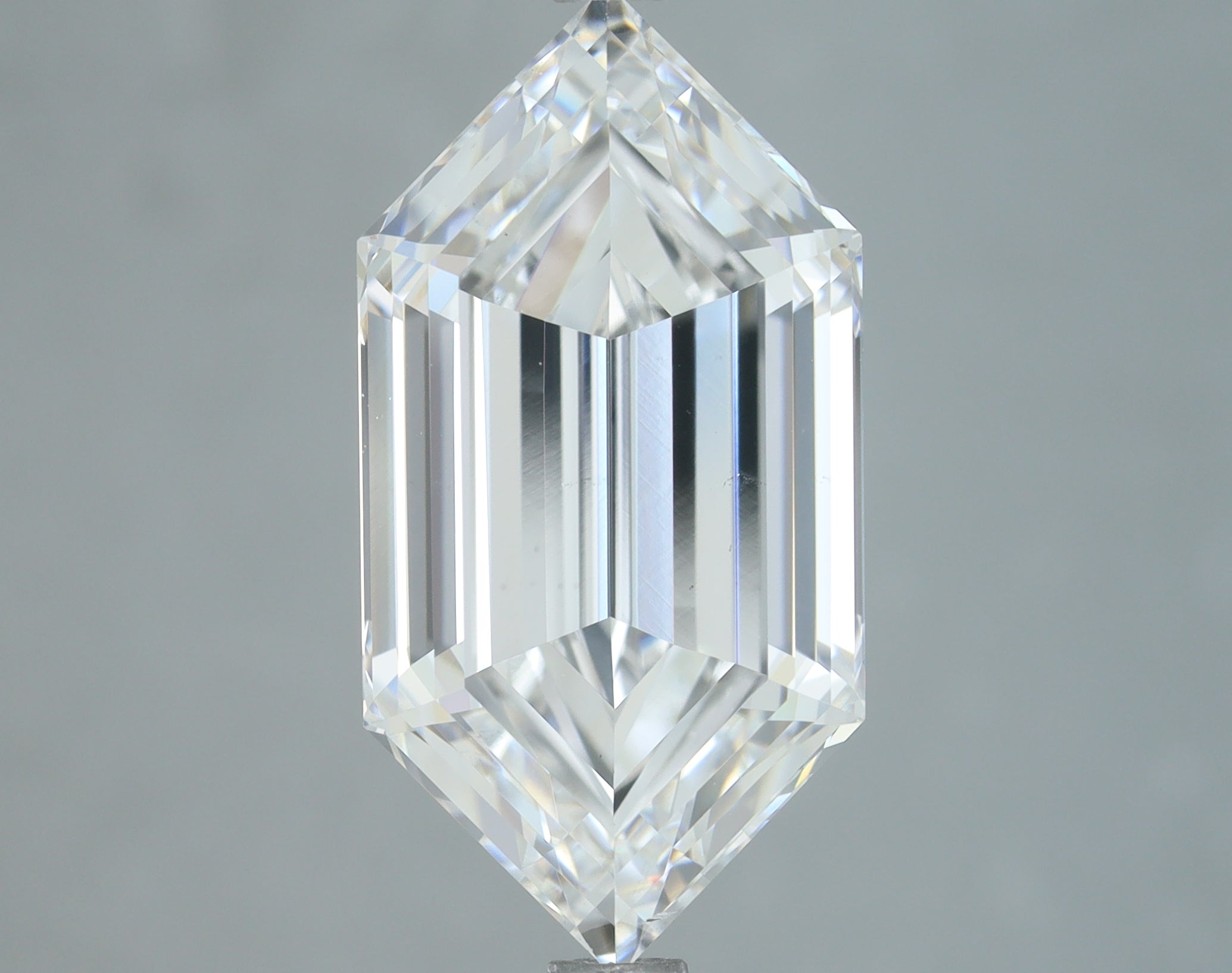 Lab-Grown 4.00 Carat Long Hexagonal Shape Diamond color E Clarity VS2, precious stones, engagement diamonds