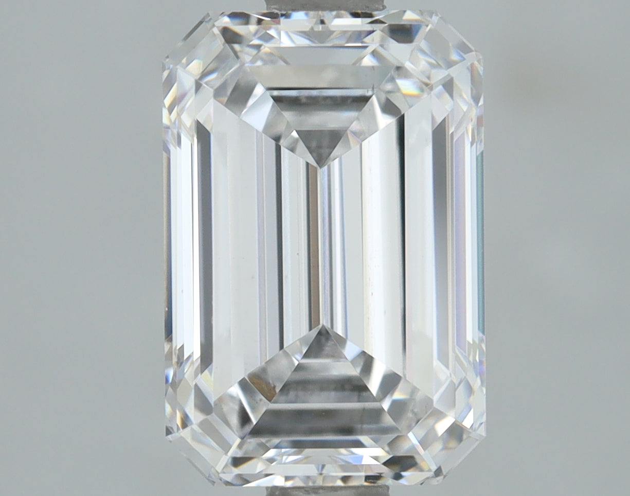 Lab-Grown 1.53 Carat Emerald Cut Diamond color D Clarity VS2, precious stones, engagement diamonds