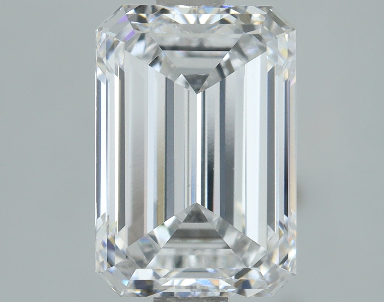 Lab-Grown 1.90 Carat Emerald Cut Diamond color E Clarity VS1, precious stones, engagement diamonds
