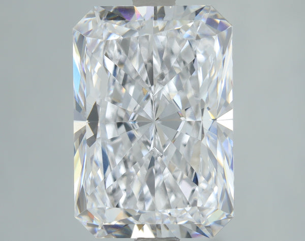 Lab-Grown 4.22 Carat Radiant Cut Diamond color D Clarity VS1, precious stones, engagement diamonds