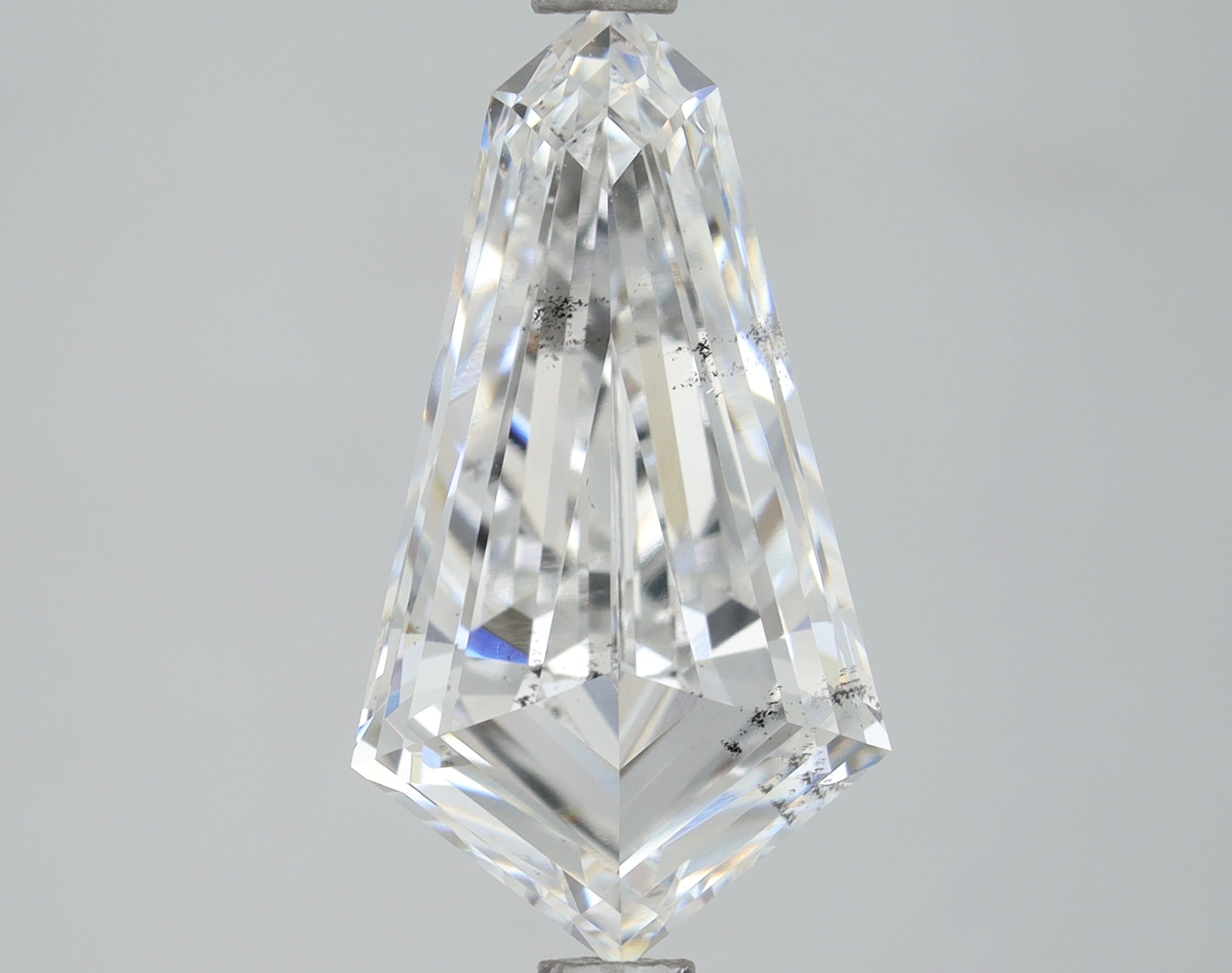 Lab-Grown 2.01 Carat Shield Shape Diamond color D Clarity SI1, precious stones, engagement diamonds