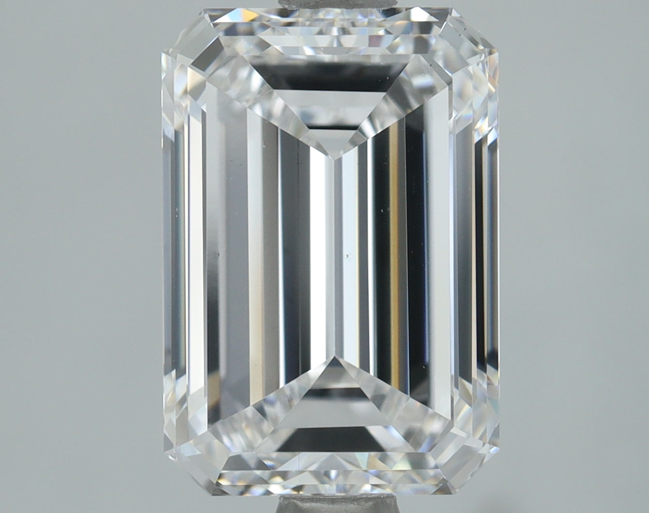 Lab-Grown 1.53 Carat Emerald Cut Diamond color E Clarity VS1, precious stones, engagement diamonds