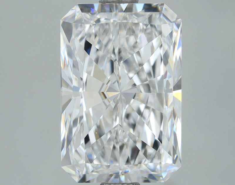 Lab-Grown 2.50 Carat Radiant Cut Diamond color E Clarity VVS2, precious stones, engagement diamonds