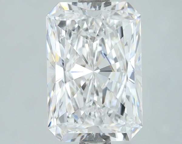 Lab-Grown 2.51 Carat Radiant Cut Diamond color E Clarity VS1, precious stones, engagement diamonds