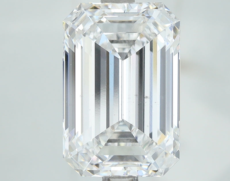 Lab-Grown 3.51 Carat Emerald Cut Diamond color E Clarity VS2, precious stones, engagement diamonds