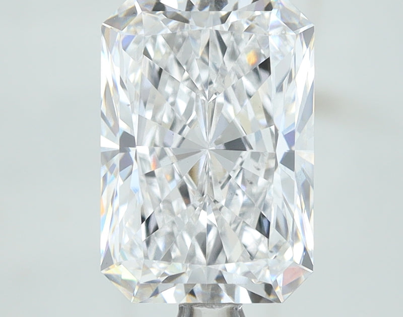 Lab-Grown 3.51 Carat Radiant Cut Diamond color E Clarity VS1, precious stones, engagement diamonds