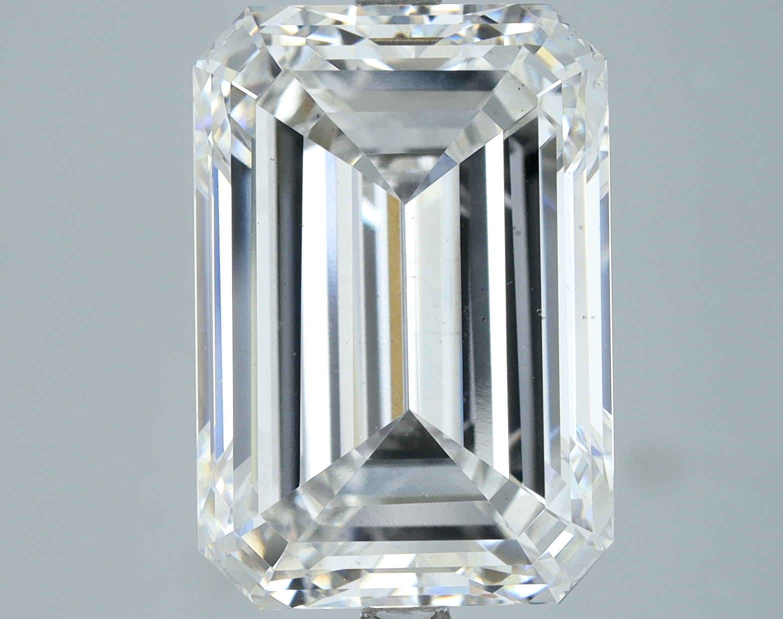 Lab-Grown 10.01 Carat Emerald Cut Diamond color E Clarity VS2, precious stones, engagement diamonds