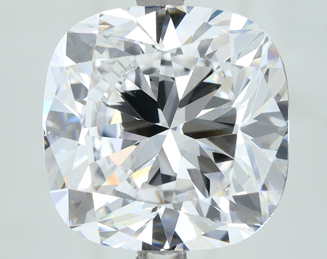 Lab-Grown 6.00 Carat Cushion Brilliant Diamond color E Clarity VS1, precious stones, engagement diamonds