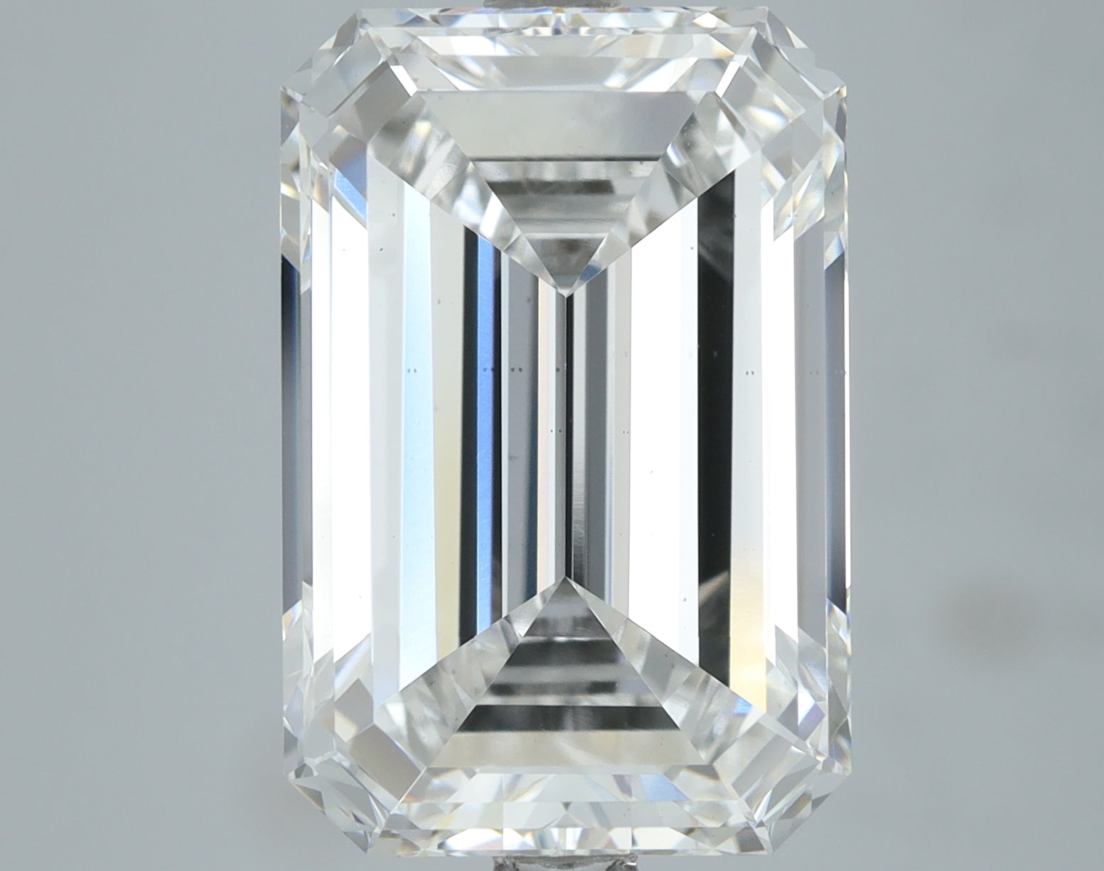 Lab-Grown 5.73 Carat Emerald Cut Diamond color E Clarity VS2, precious stones, engagement diamonds