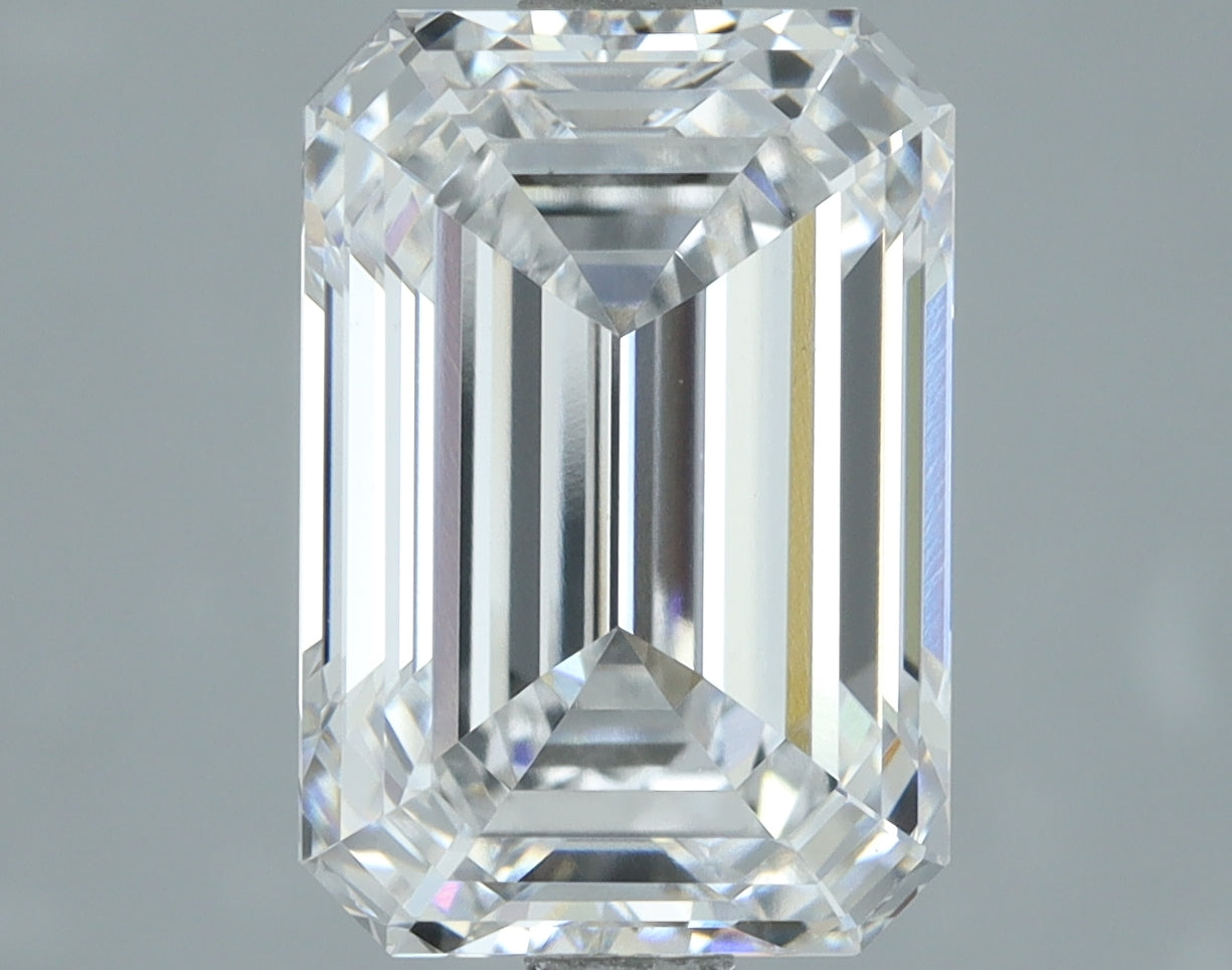 Lab-Grown 3.14 Carat Emerald Cut Diamond color D Clarity VS1, precious stones, engagement diamonds