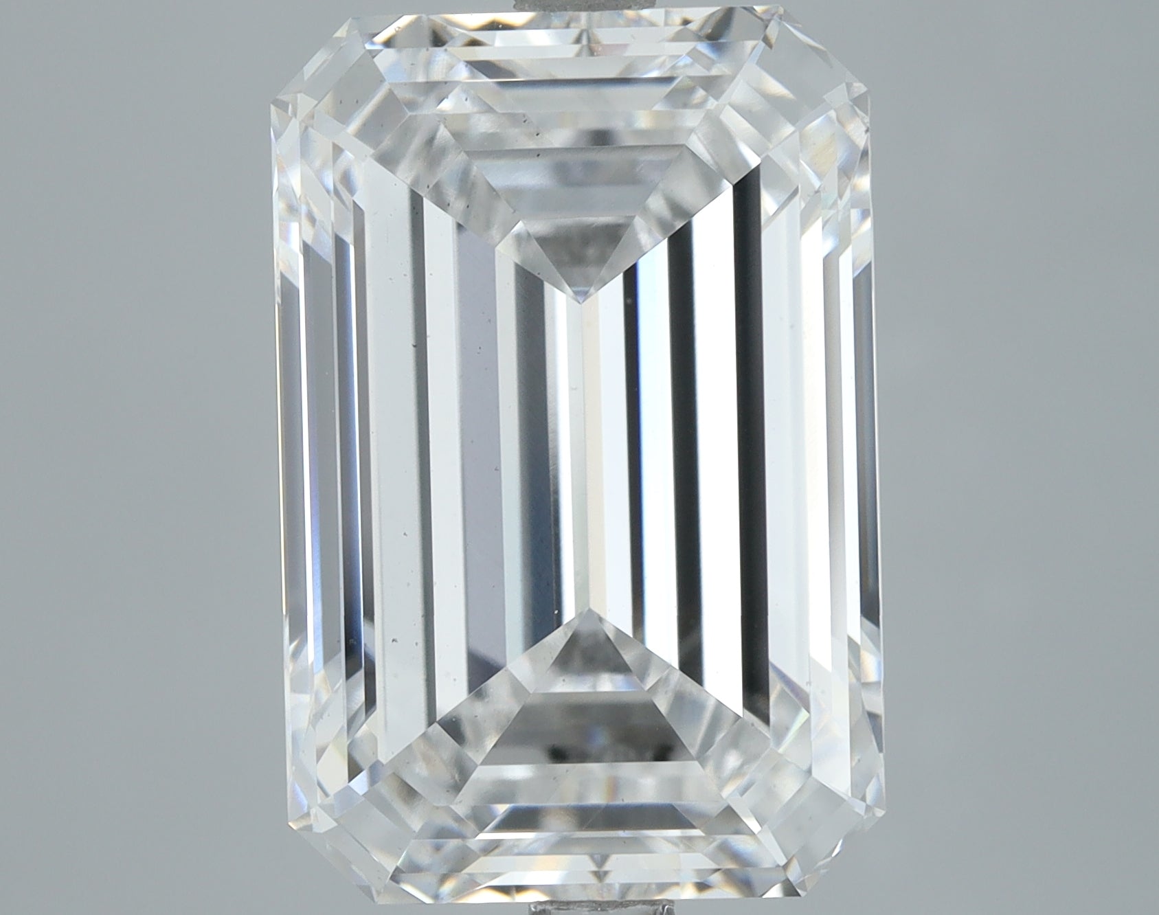 Lab-Grown 7.04 Carat Emerald Cut Diamond color E Clarity VS2, precious stones, engagement diamonds