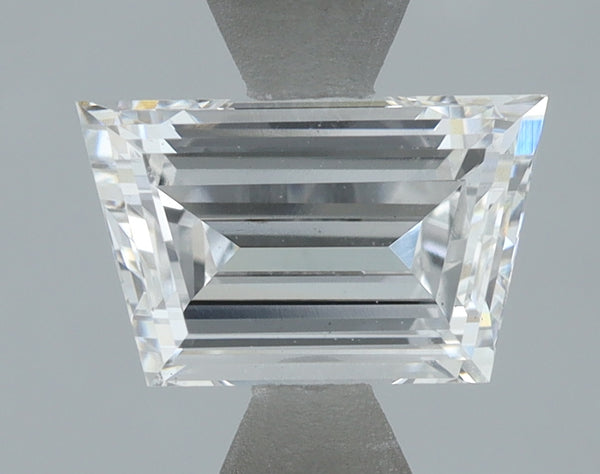 Lab-Grown 1.00 Carat Trapezoid Shape Diamond color E Clarity VS2, precious stones, engagement diamonds