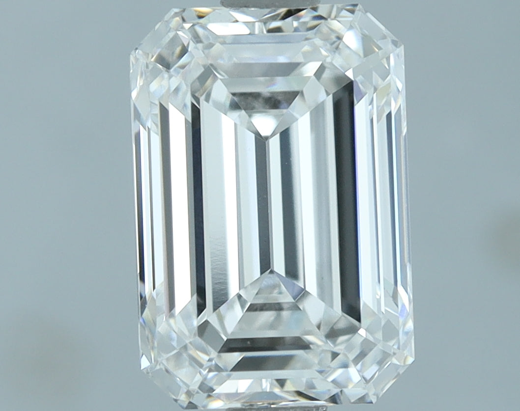 Lab-Grown 2.02 Carat Emerald Cut Diamond color E Clarity VS1, precious stones, engagement diamonds