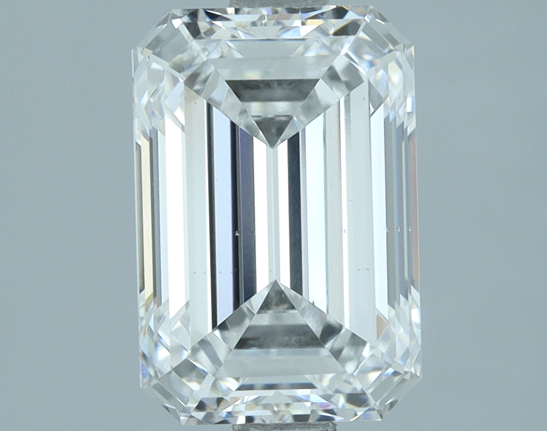 Lab-Grown 2.02 Carat Emerald Cut Diamond color E Clarity VS1, precious stones, engagement diamonds