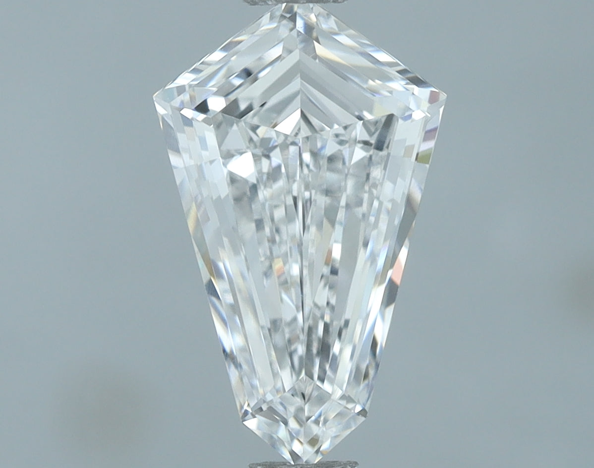 Lab-Grown 1.04 Carat Shield Shape Diamond color E Clarity VVS2, precious stones, engagement diamonds