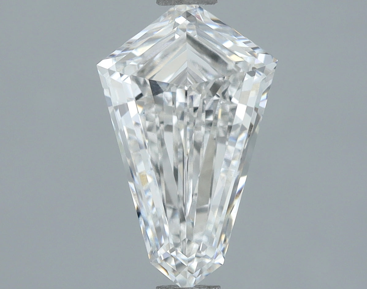 Lab-Grown 1.10 Carat Shield Shape Diamond color E Clarity VS1, precious stones, engagement diamonds