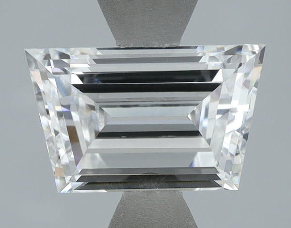 Lab-Grown 1.05 Carat Trapezoid Shape Diamond color E Clarity VS1, precious stones, engagement diamonds