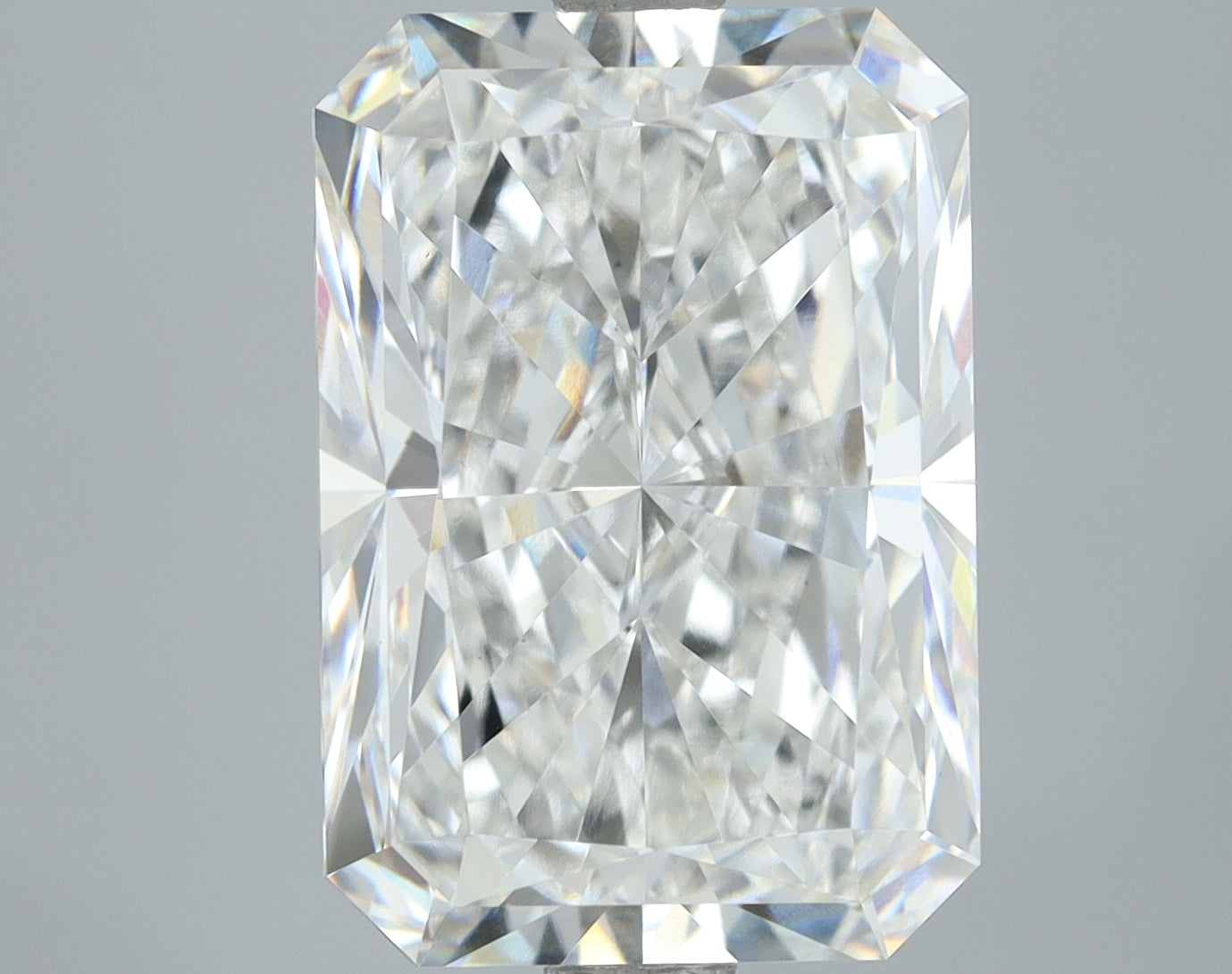Lab-Grown 4.05 Carat Radiant Cut Diamond color F Clarity VS1, precious stones, engagement diamonds