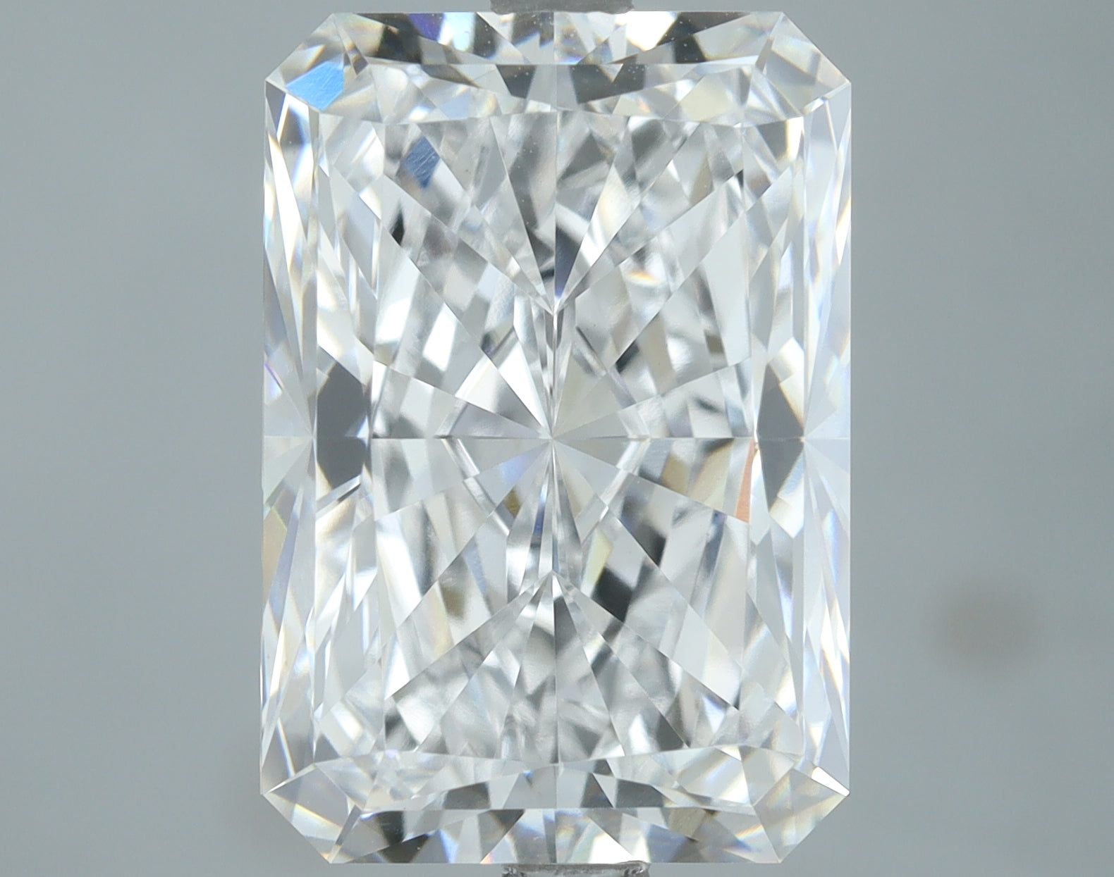 Lab-Grown 6.04 Carat Radiant Cut Diamond color E Clarity VS1, precious stones, engagement diamonds