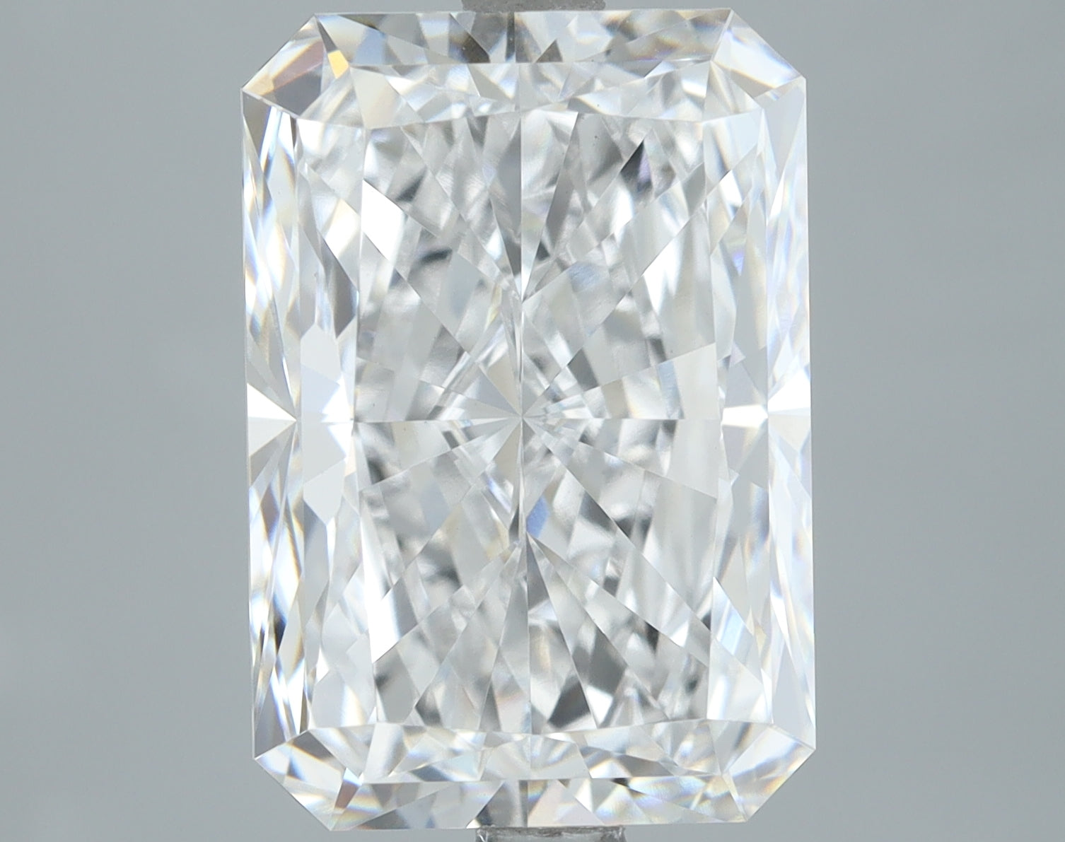 Lab-Grown 5.06 Carat Radiant Cut Diamond color D Clarity VVS2, precious stones, engagement diamonds