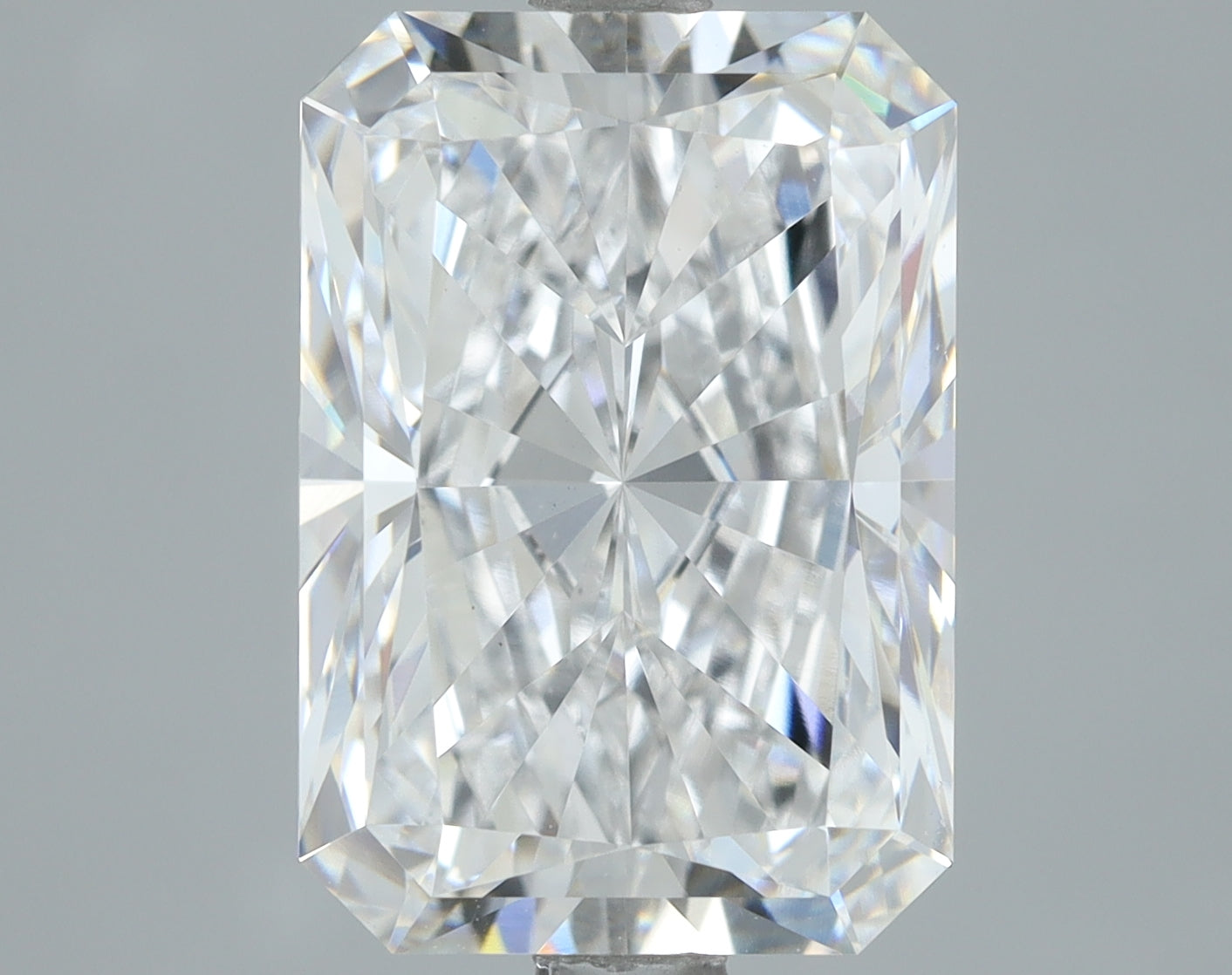 Lab-Grown 4.00 Carat Radiant Cut Diamond color D Clarity VS1, precious stones, engagement diamonds