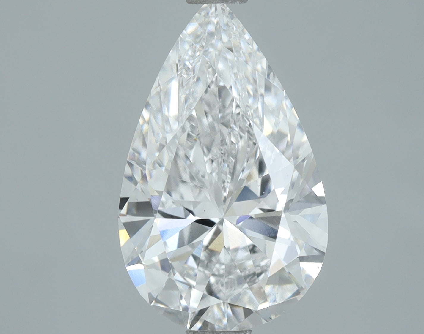 Lab-Grown 2.00 Carat Pear Shape Diamond color D Clarity VS2, precious stones, engagement diamonds