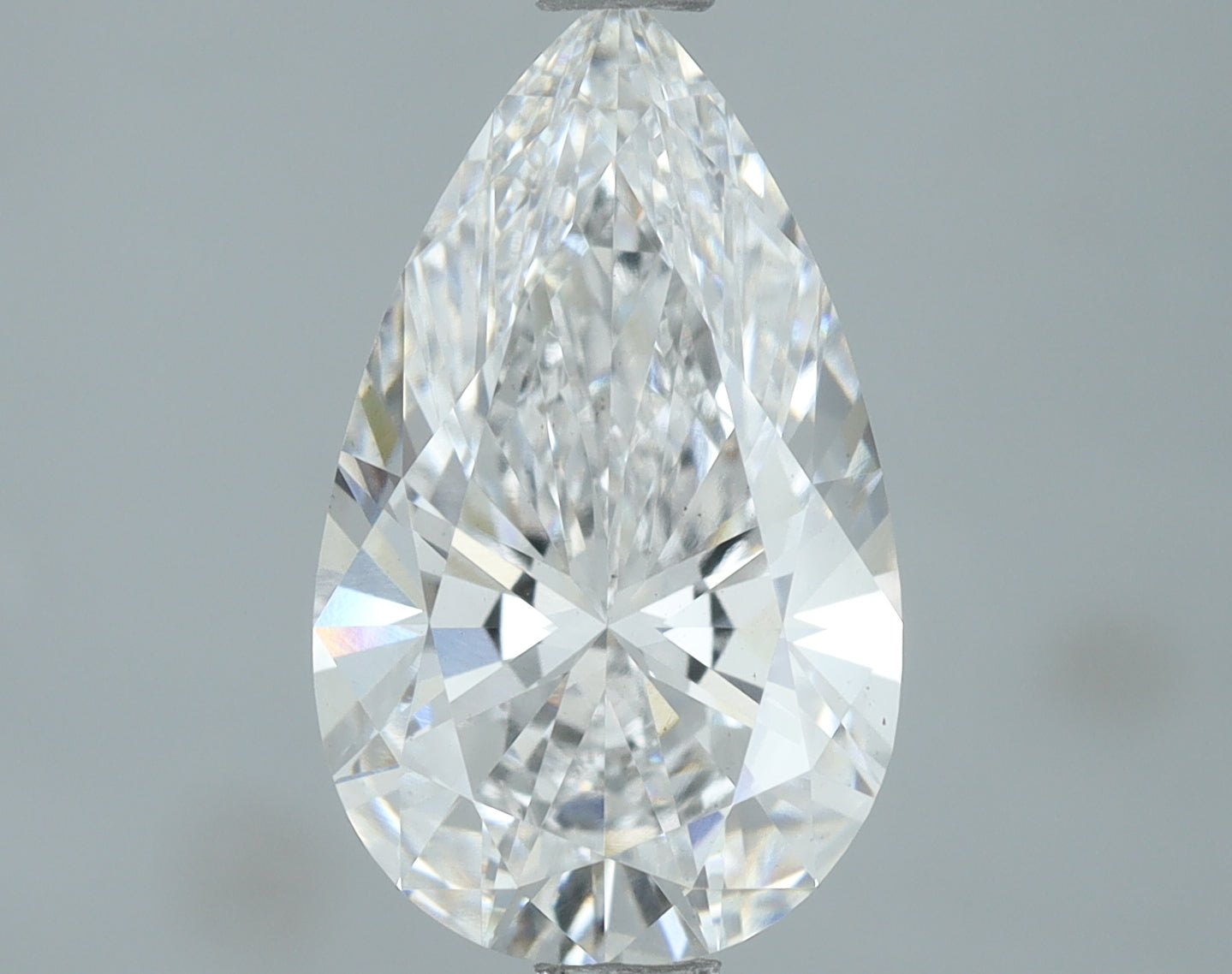 Lab-Grown 2.02 Carat Pear Shape Diamond color E Clarity VS2, precious stones, engagement diamonds