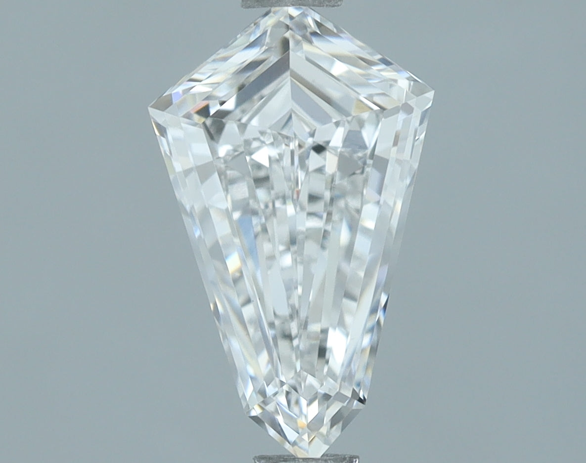 Lab-Grown 1.05 Carat Shield Shape Diamond color E Clarity VS1, precious stones, engagement diamonds