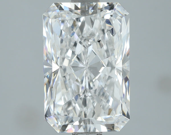 Lab-Grown 2.50 Carat Radiant Cut Diamond color E Clarity VS2, precious stones, engagement diamonds