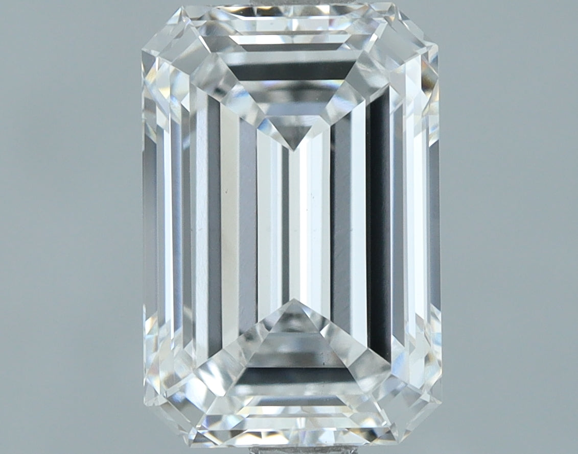 Lab-Grown 2.06 Carat Emerald Cut Diamond color E Clarity VS1, precious stones, engagement diamonds