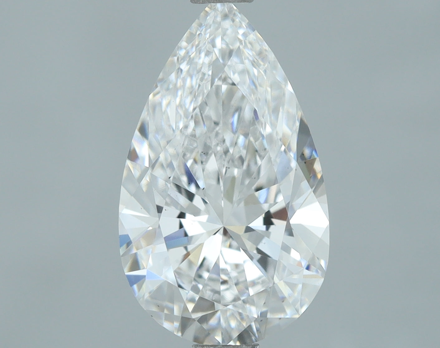 Lab-Grown 2.00 Carat Pear Shape Diamond color D Clarity VS2, precious stones, engagement diamonds