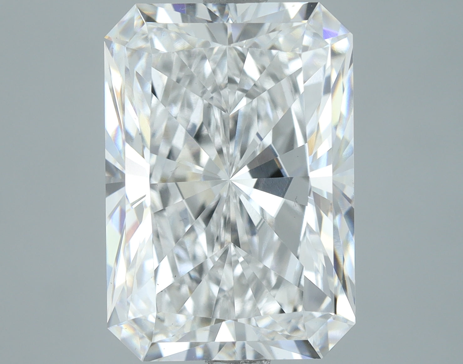 Lab-Grown 5.00 Carat Radiant Cut Diamond color E Clarity VS1, precious stones, engagement diamonds