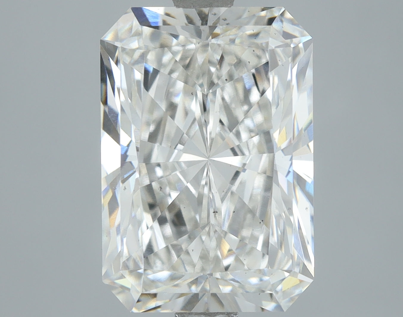 Lab-Grown 3.50 Carat Radiant Cut Diamond color F Clarity VS2, precious stones, engagement diamonds