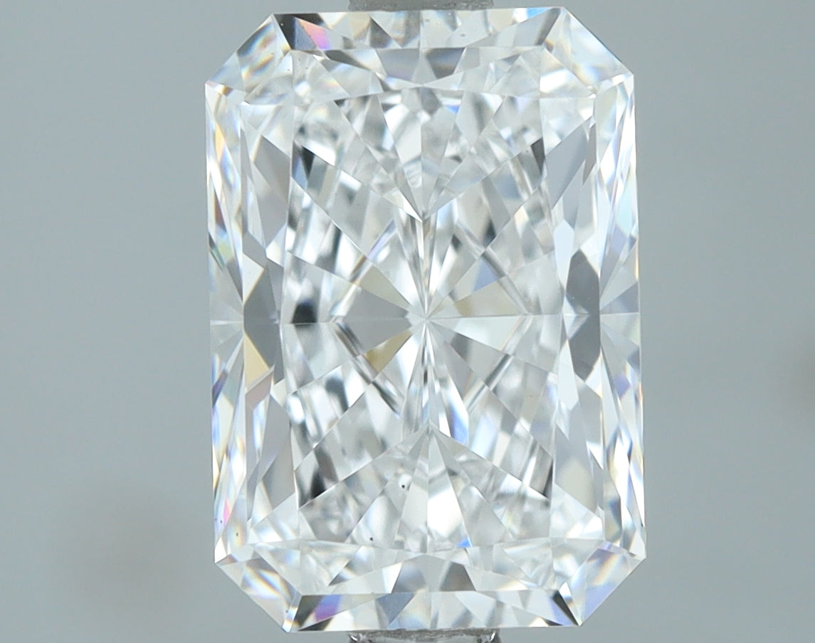 Lab-Grown 2.06 Carat Radiant Cut Diamond color D Clarity VS2, precious stones, engagement diamonds