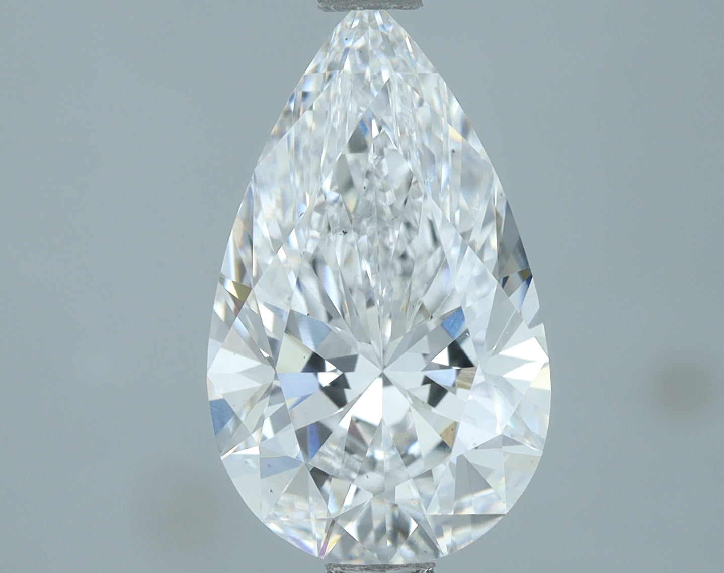 Lab-Grown 2.01 Carat Pear Shape Diamond color D Clarity VS2, precious stones, engagement diamonds