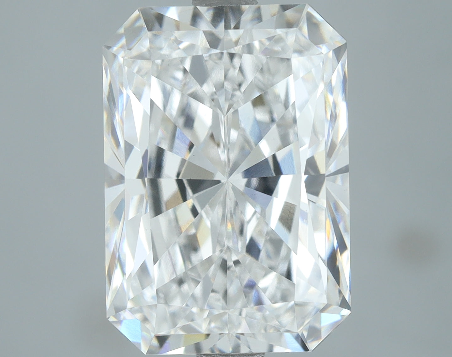 Lab-Grown 4.51 Carat Radiant Cut Diamond color D Clarity VS1, precious stones, engagement diamonds