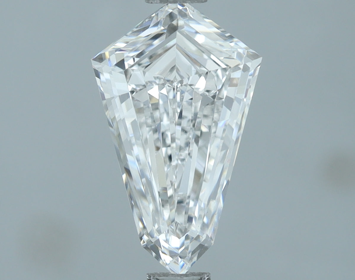 Lab-Grown 1.05 Carat Half Moon Shape Diamond color D Clarity VVS2, precious stones, engagement diamonds